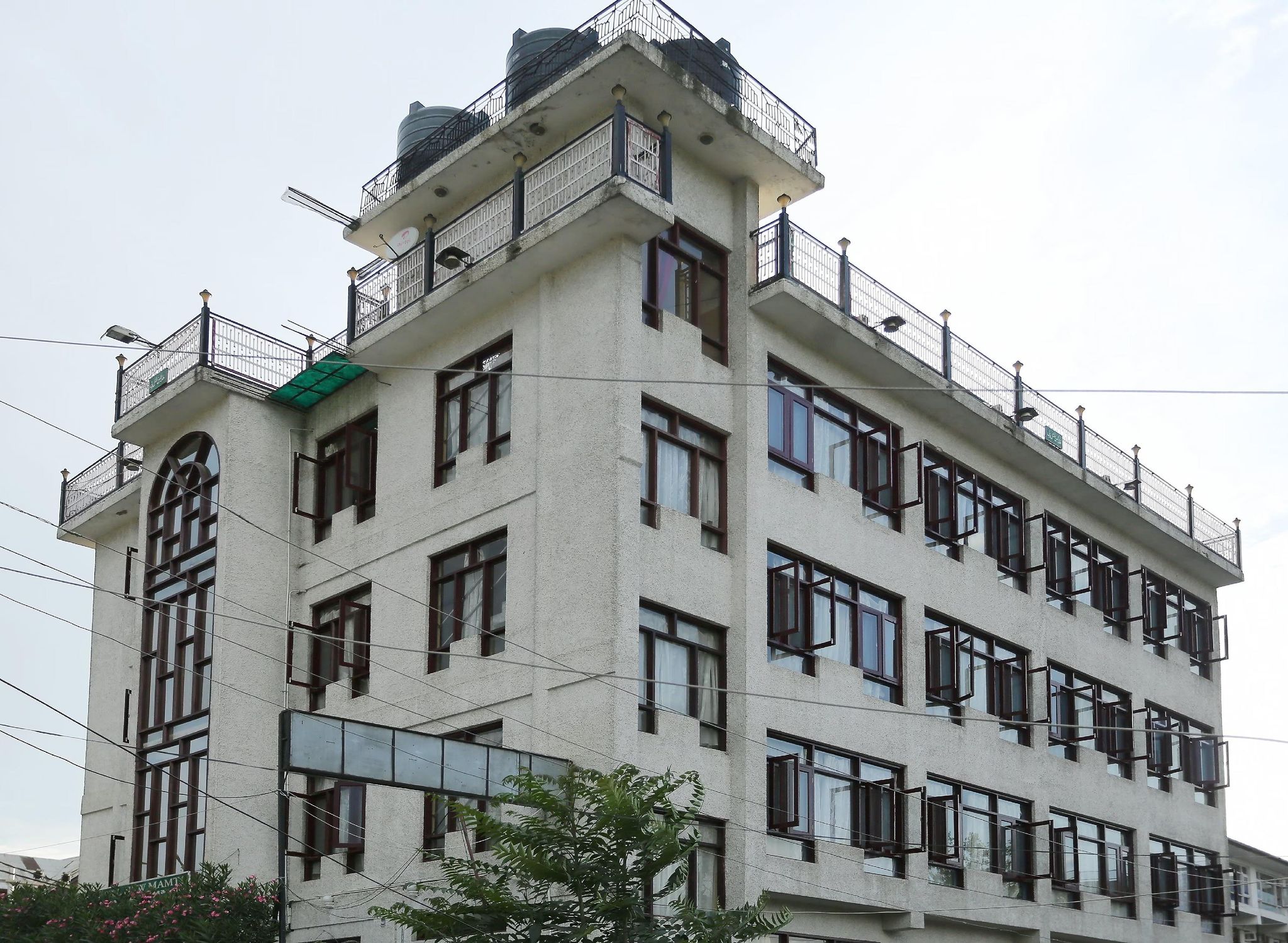 undefined Hotel New Mamta Pure Veg Near By Dal Lake 2