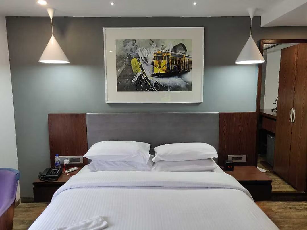 Sidhi Royal Castle Deluxe Room 4