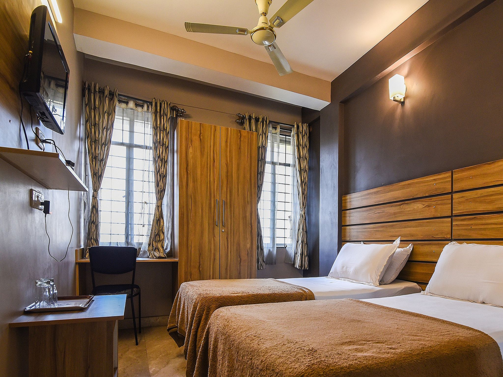 Vajra Heritage Deluxe Non AC Room 8