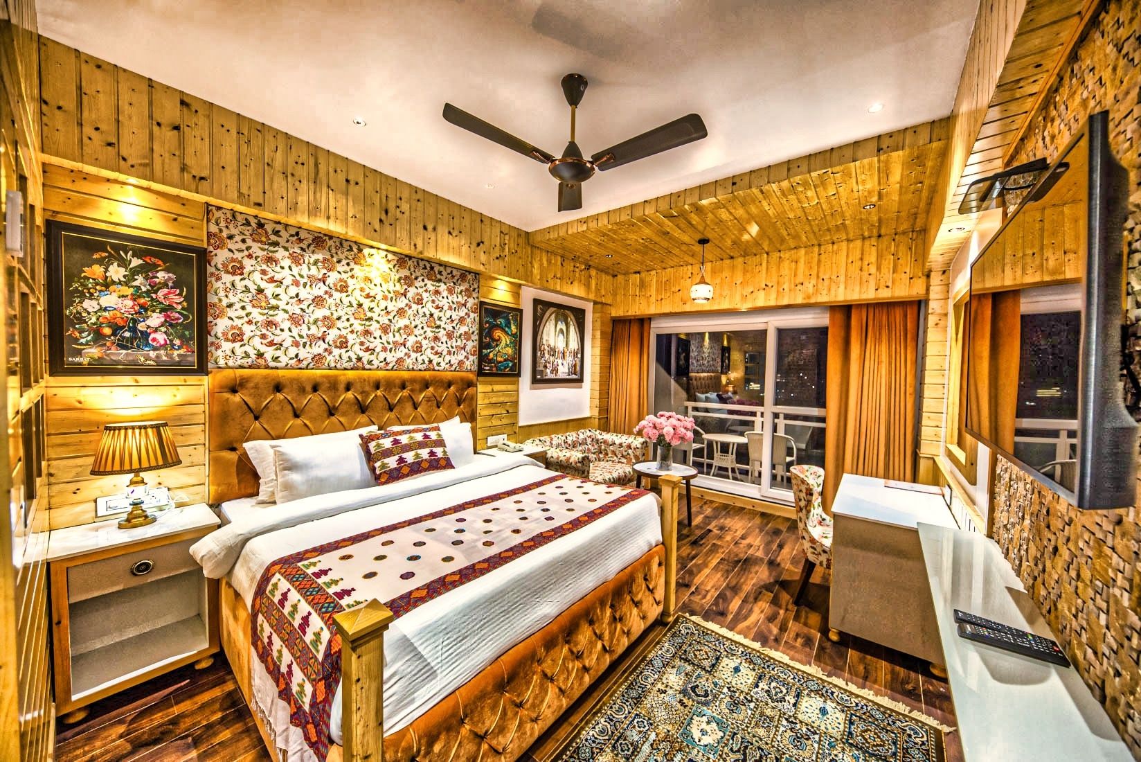 Sun Park Boutique & Spa Premium Room with Balcony (Centralised heating) 4