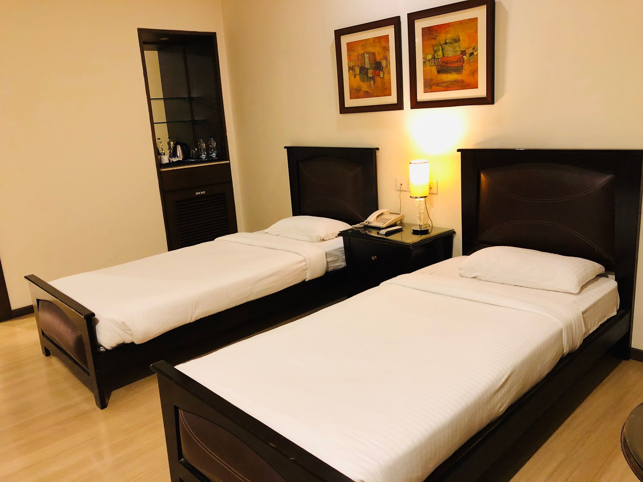 Executive Room - Twin Bed