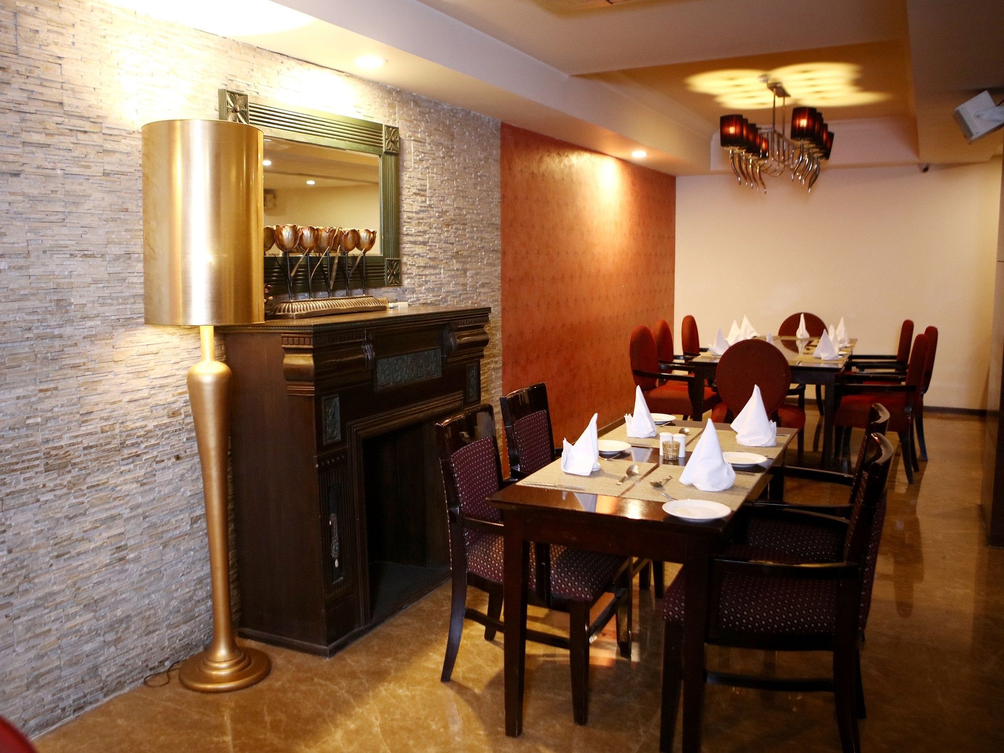 Food & Dining