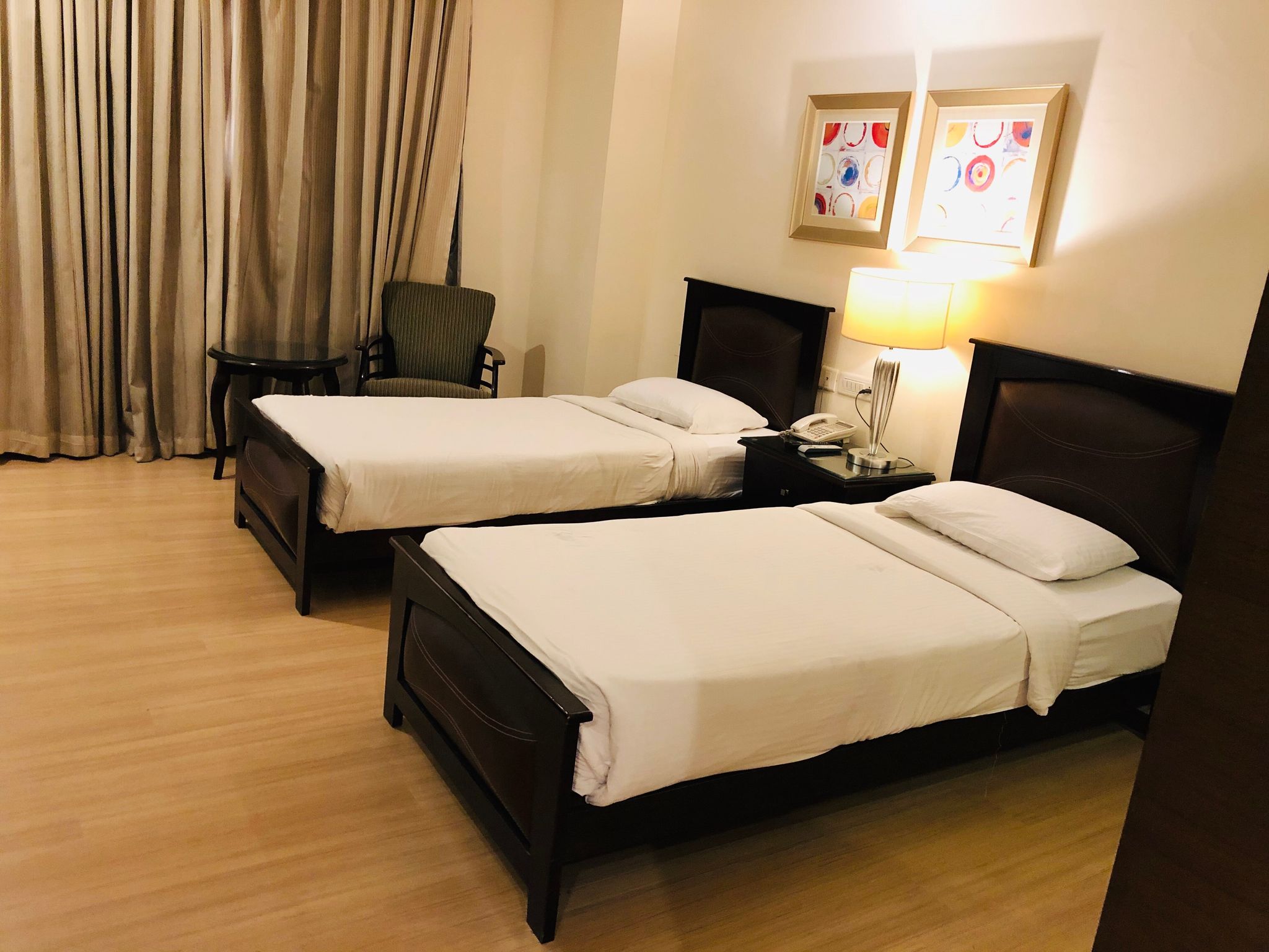 Executive Room - Twin Bed