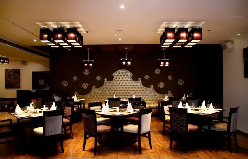 Food & Dining