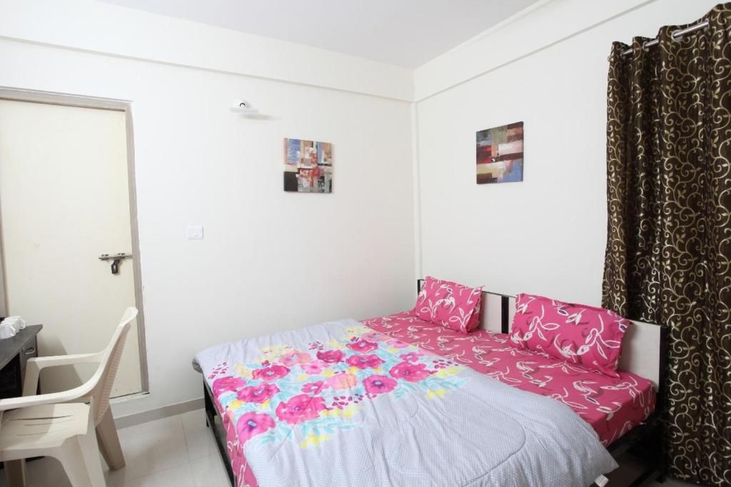 undefined Hotel Delta 4 7