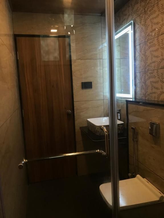 Deluxe Room AC