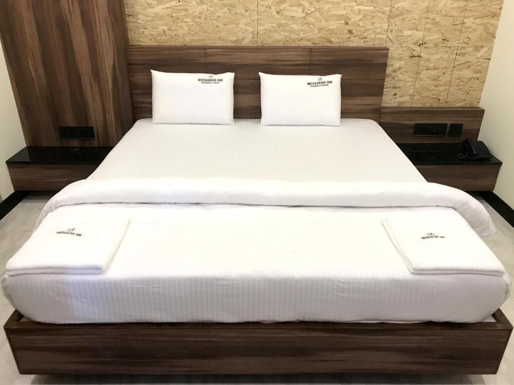Deluxe Room AC