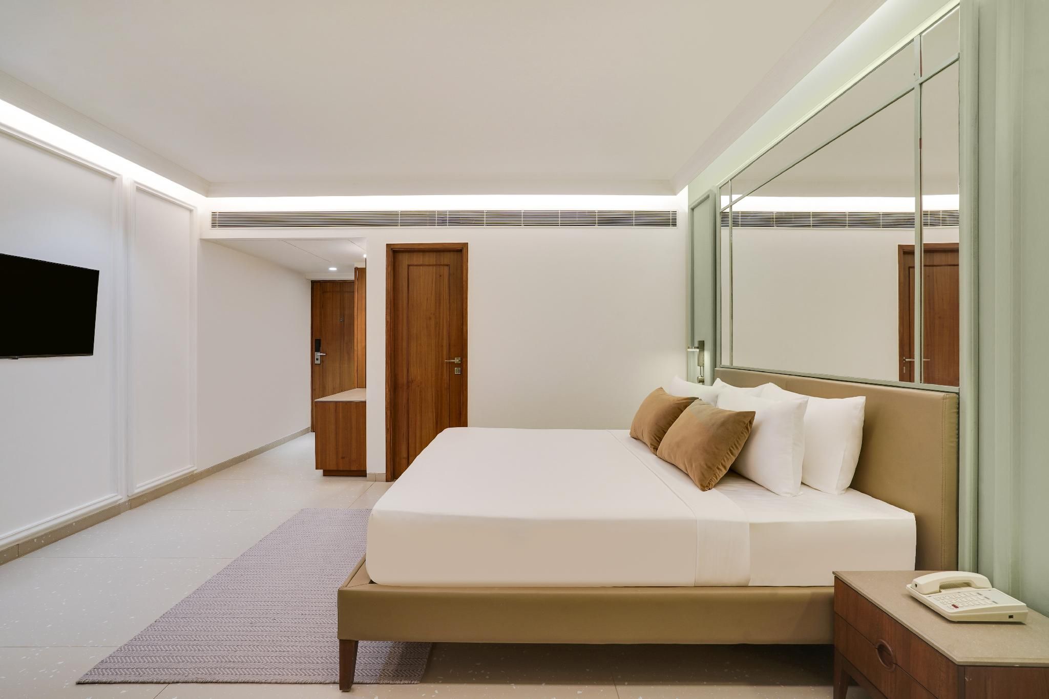 Lemon Tree Hotel, Rajkot Executive Room