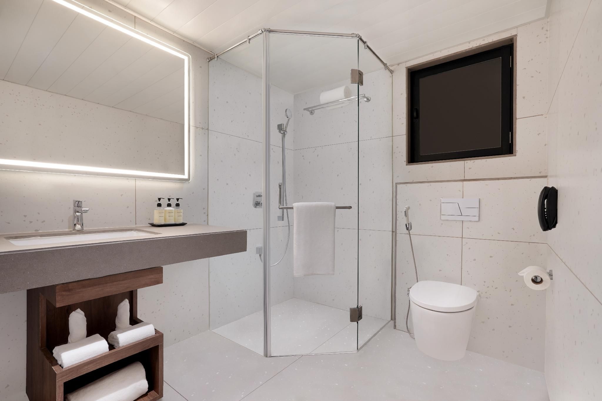 Lemon Tree Hotel, Rajkot Executive Room 6