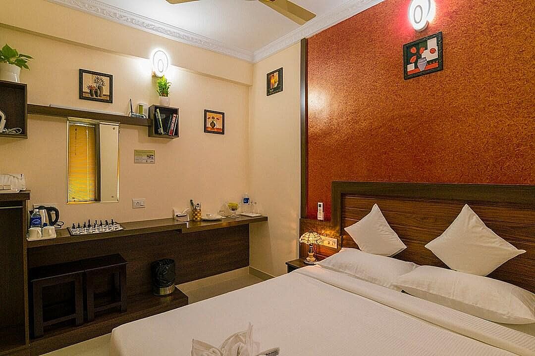 Blue bell airport hotel STANDARD DOUBLE ROOM Non AC 2