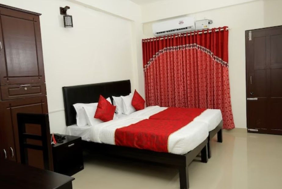 undefined Le Frank Hotel 2