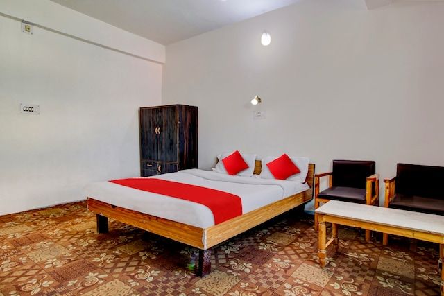 Hotel O Delhi Star