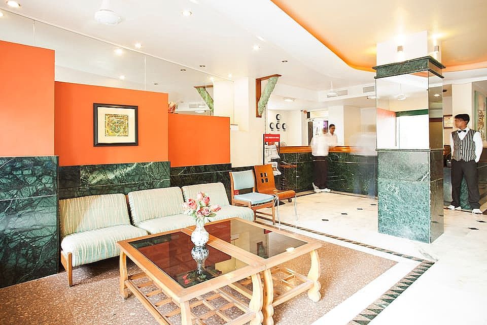 undefined Budget Inn Bellevue 3