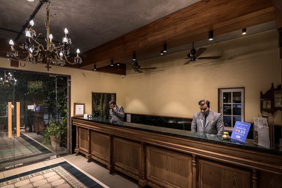 undefined Budget Inn Bellevue 2
