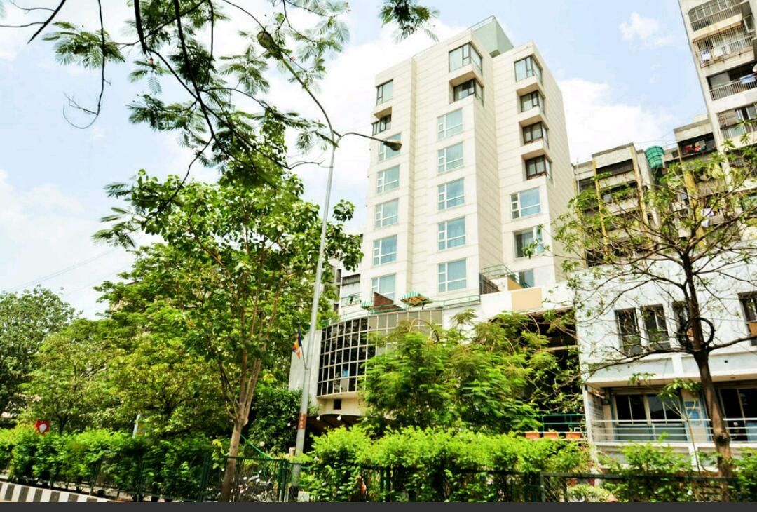 undefined Budget Inn Bellevue 10