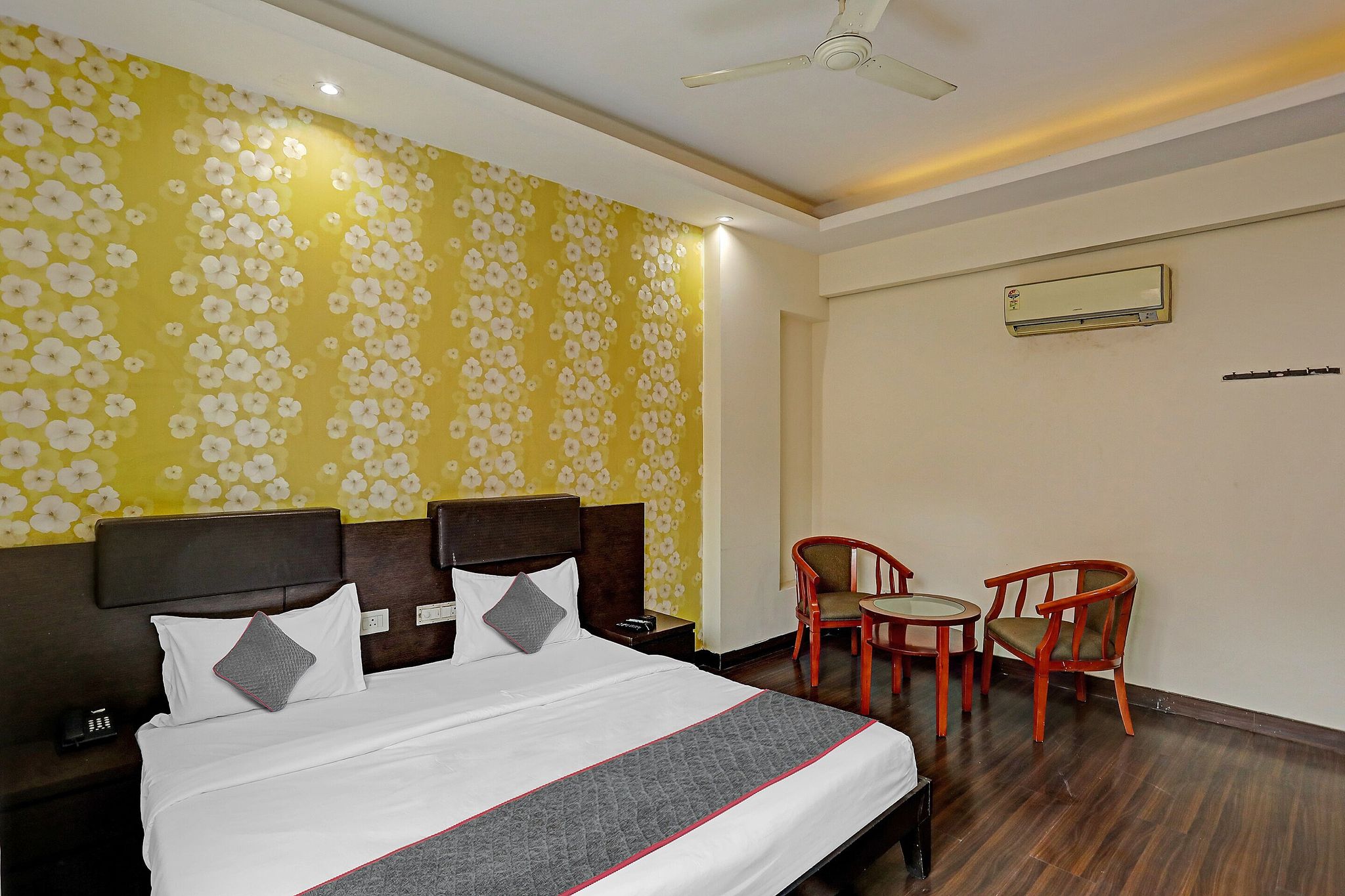 Super Townhouse Sector 51 Noida Near Metro Station Classic 3