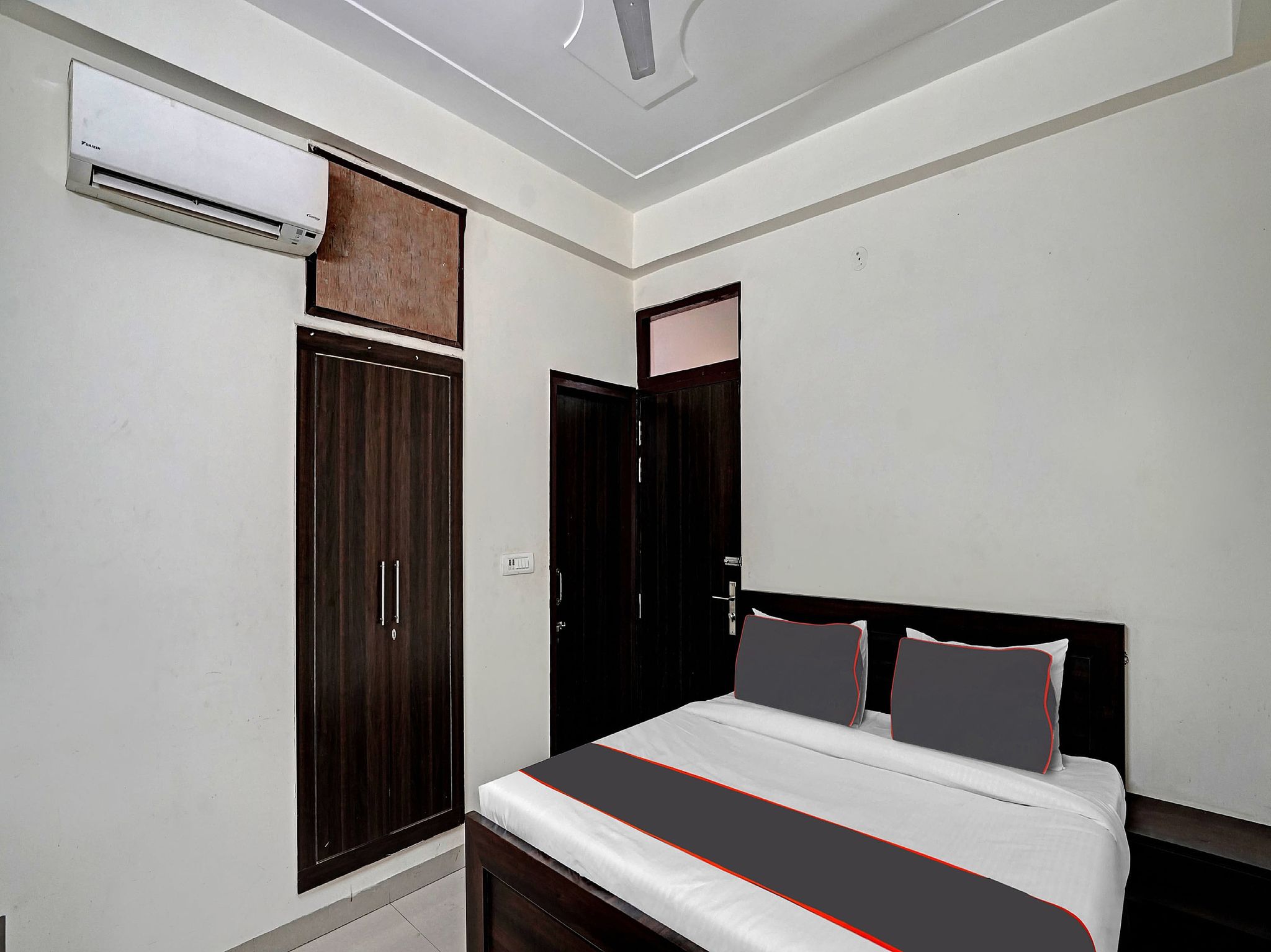 Hotel O by OYO THE VIRAAT Classic 3