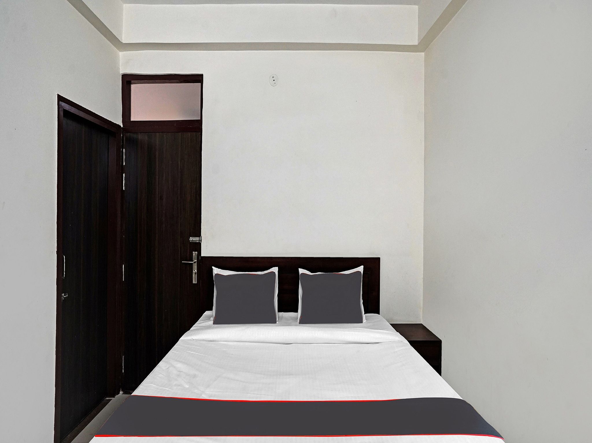 Hotel O by OYO THE VIRAAT Classic 4