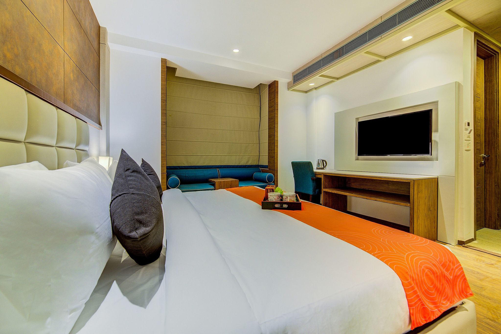 Super Townhouse Chhatarpur Near Metro Park Classic 2