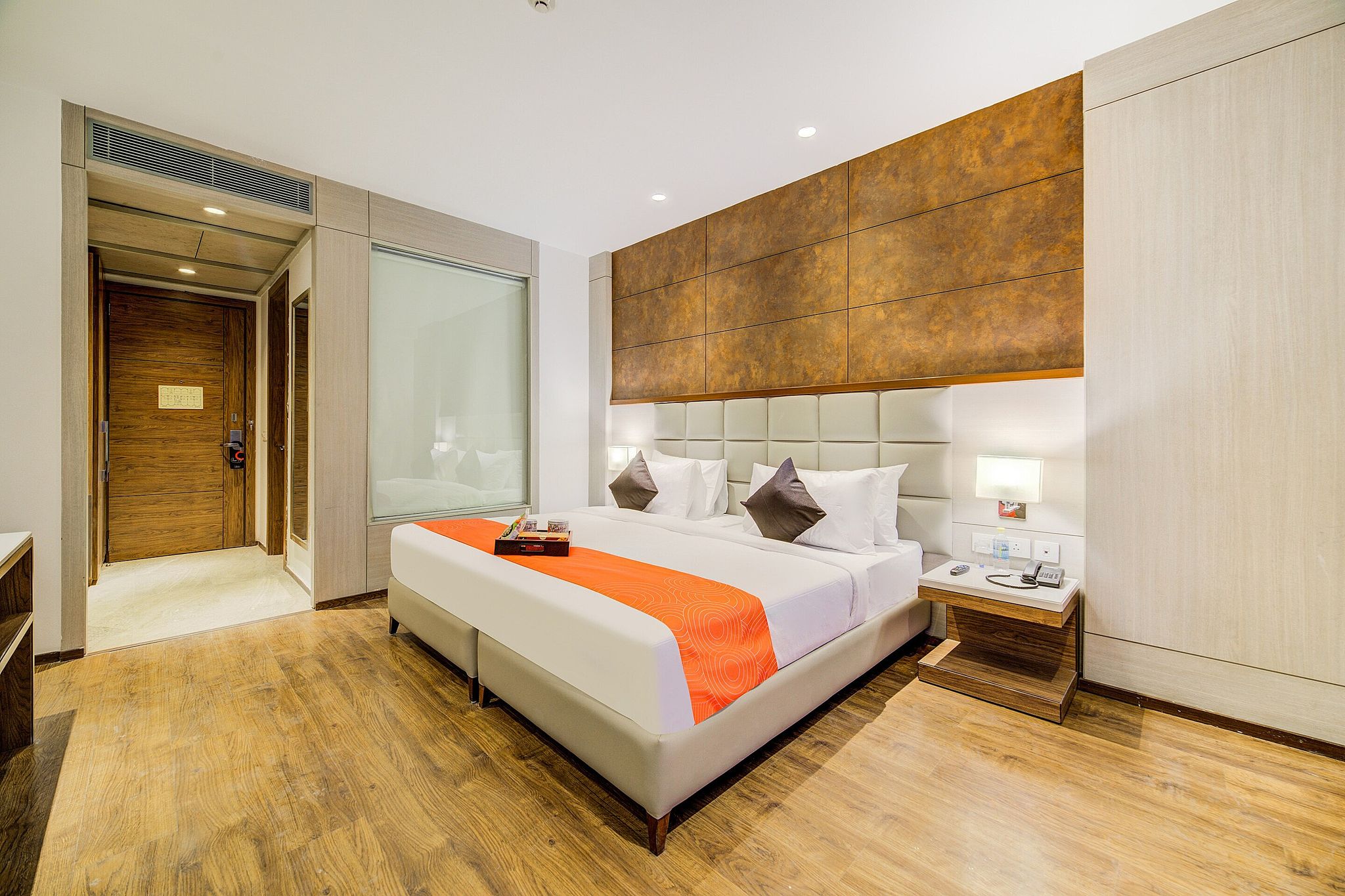 Super Townhouse Chhatarpur Near Metro Park Classic 6