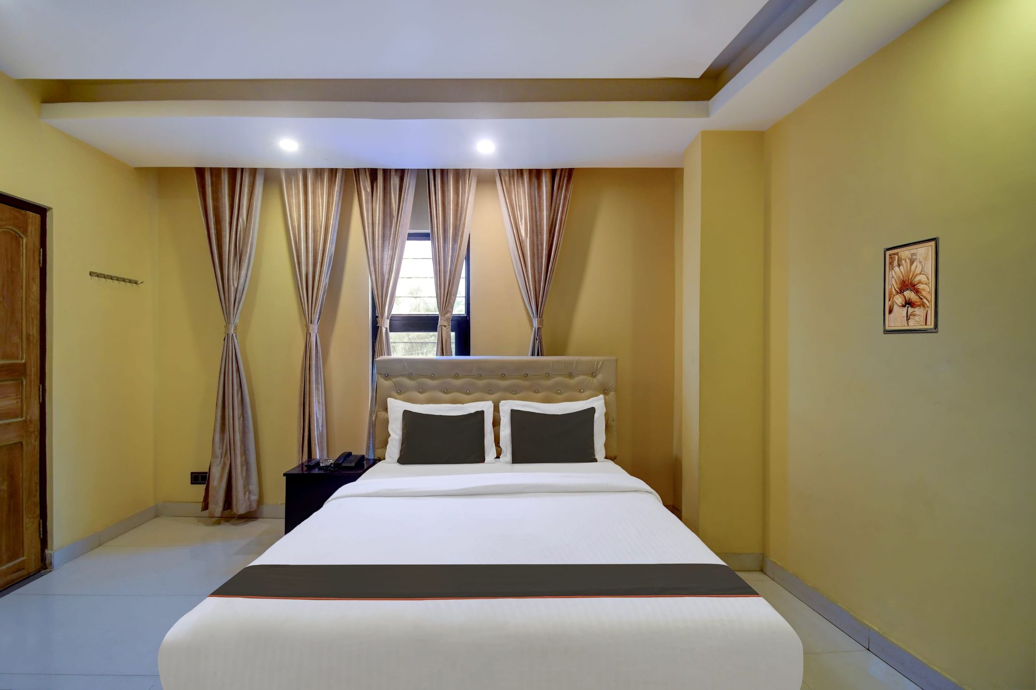 Hotel O by OYO Silver Orchid Classic 3