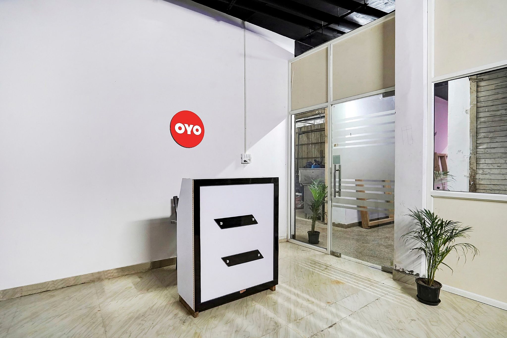 Hotel O Wamson Living Classic