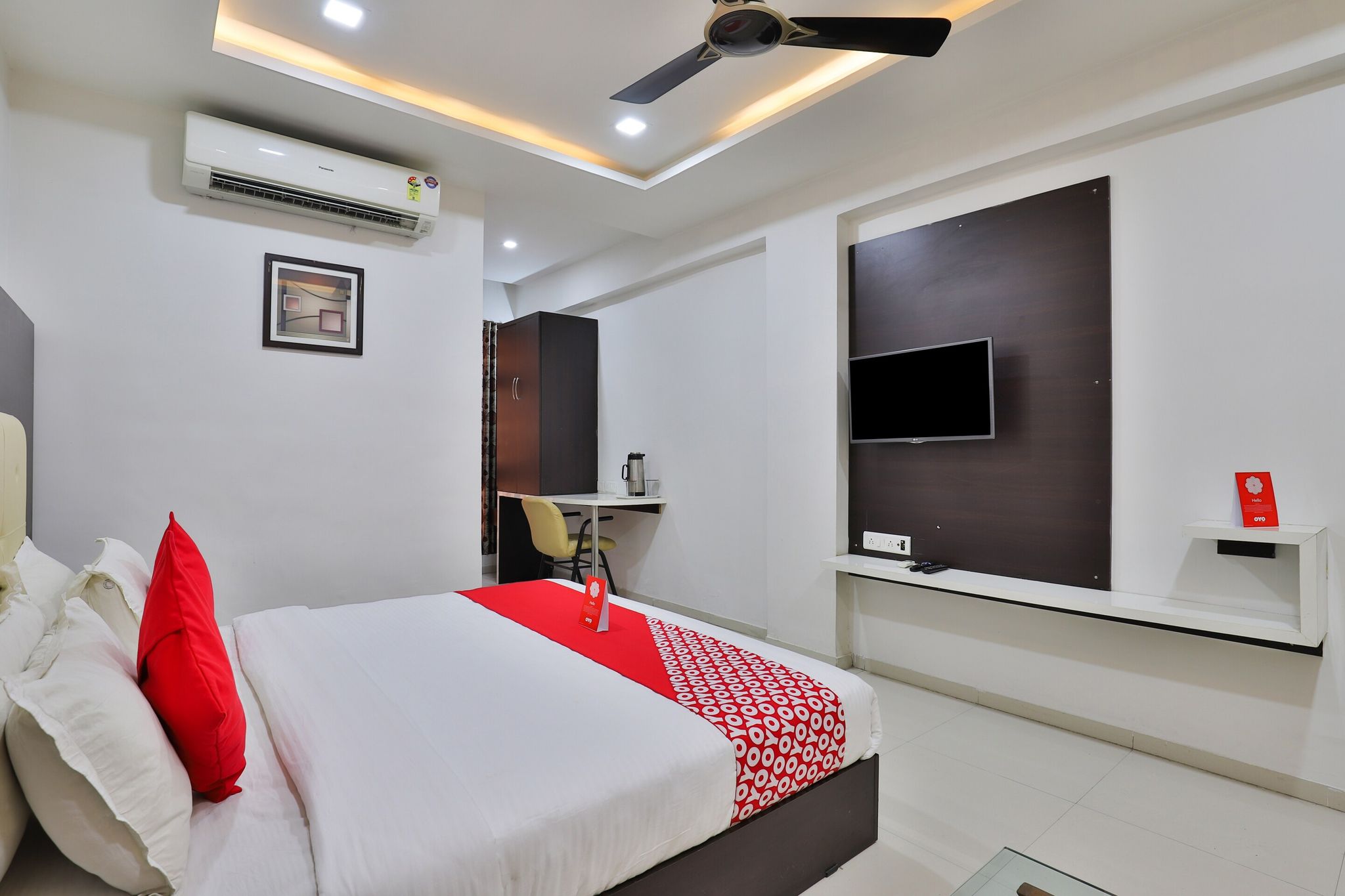 Super Collection O Infocity Metro Station Gandhinagar Formerly Hotel Grand Krishna Classic 7