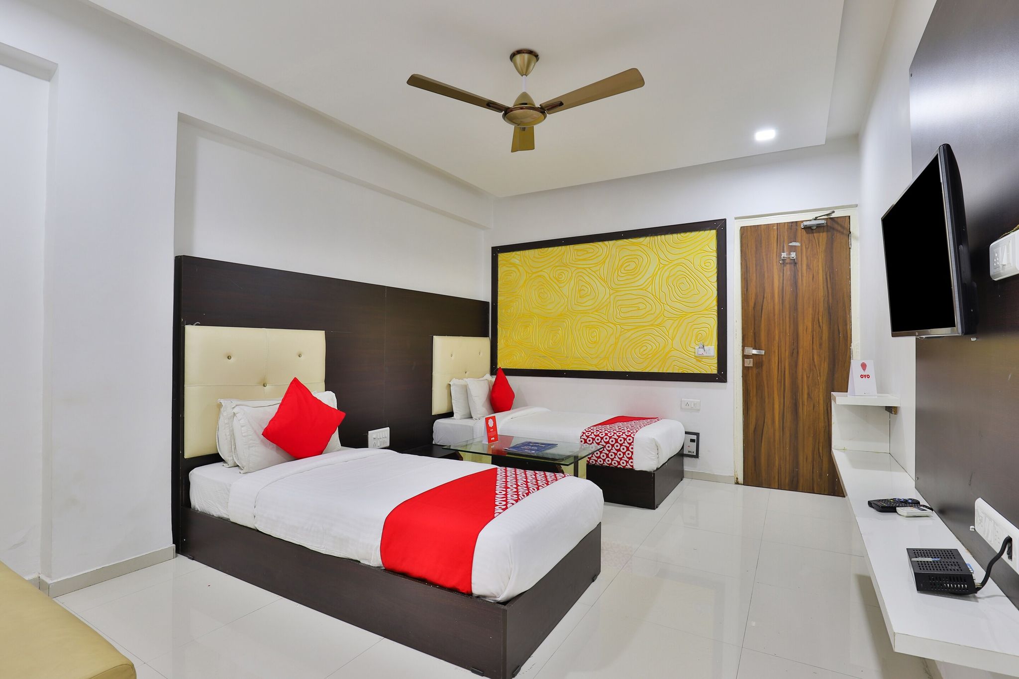 Super Collection O Infocity Metro Station Gandhinagar Formerly Hotel Grand Krishna Classic 3