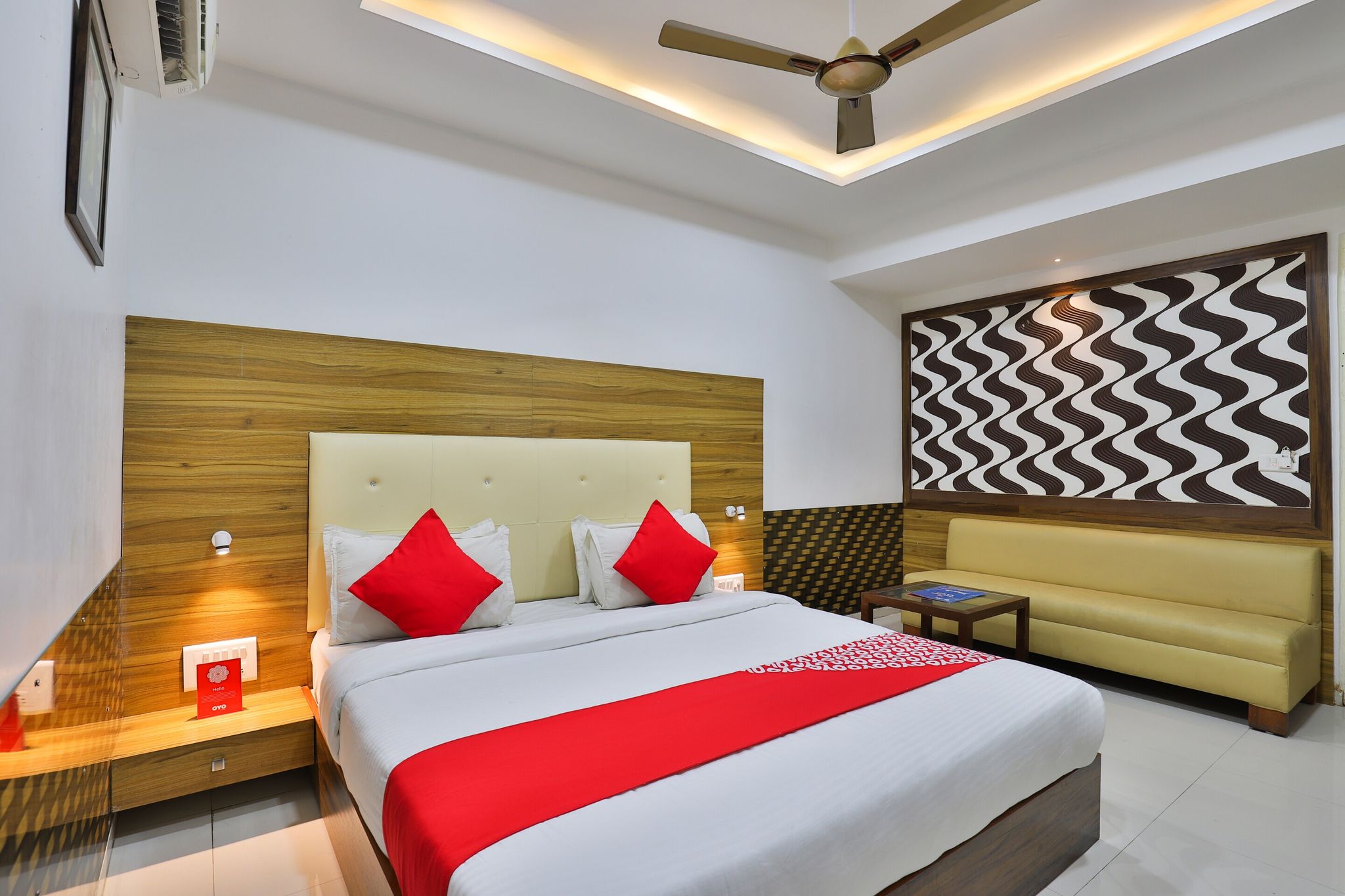 Super Collection O Infocity Metro Station Gandhinagar Formerly Hotel Grand Krishna Classic 9