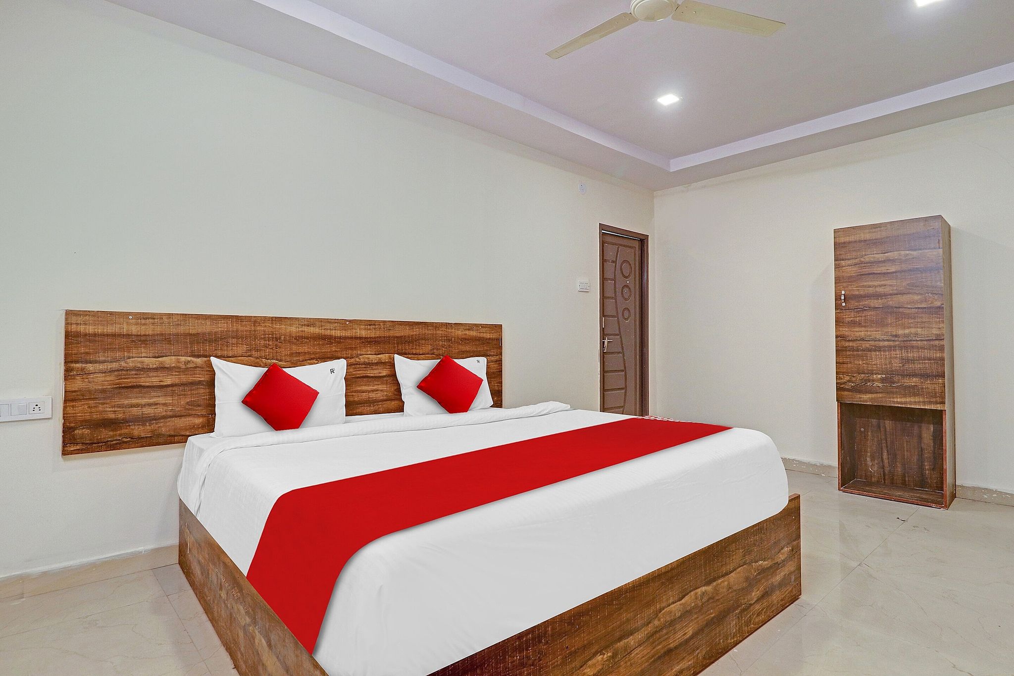 Hotel O R Square Inn Classic 12