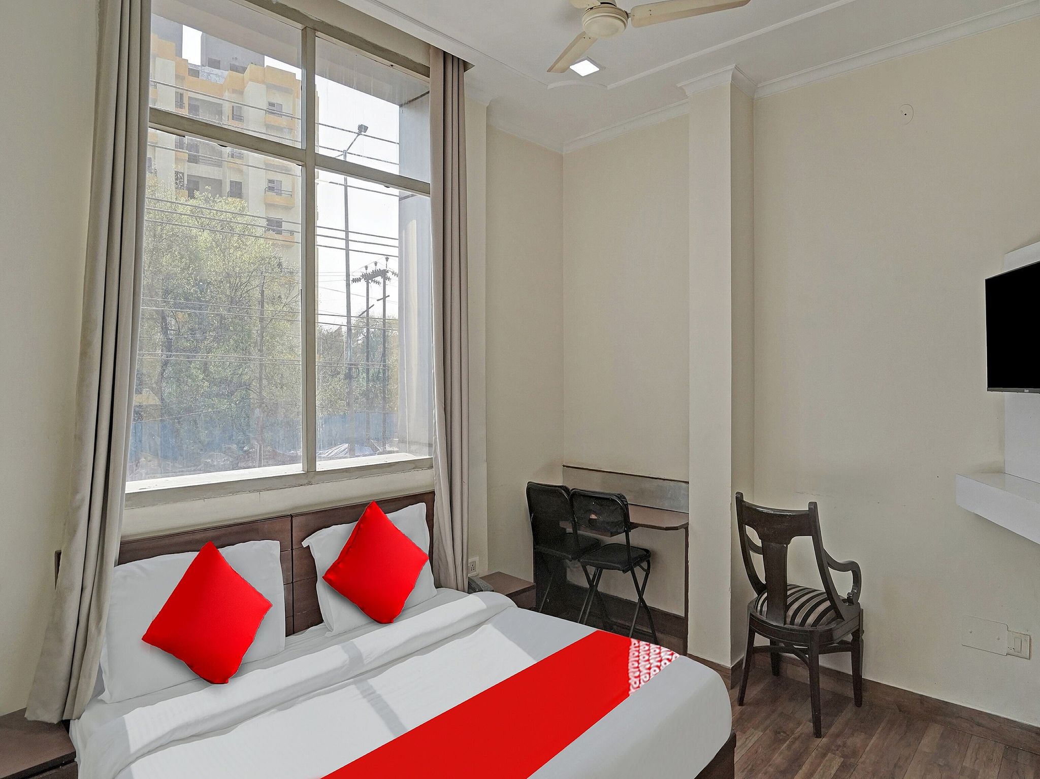 Hotel O Grand Stay Classic 8