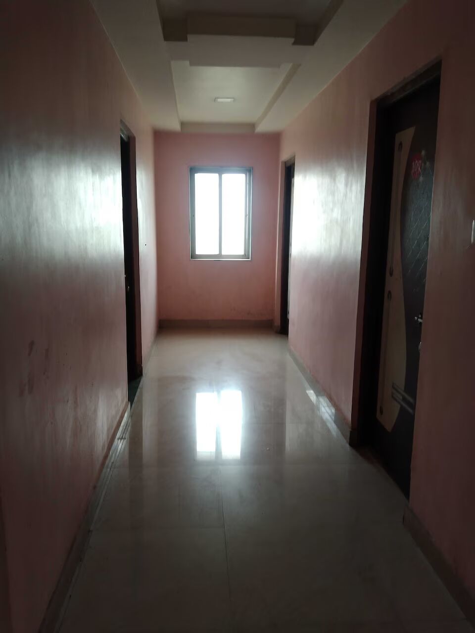 Side Image 2