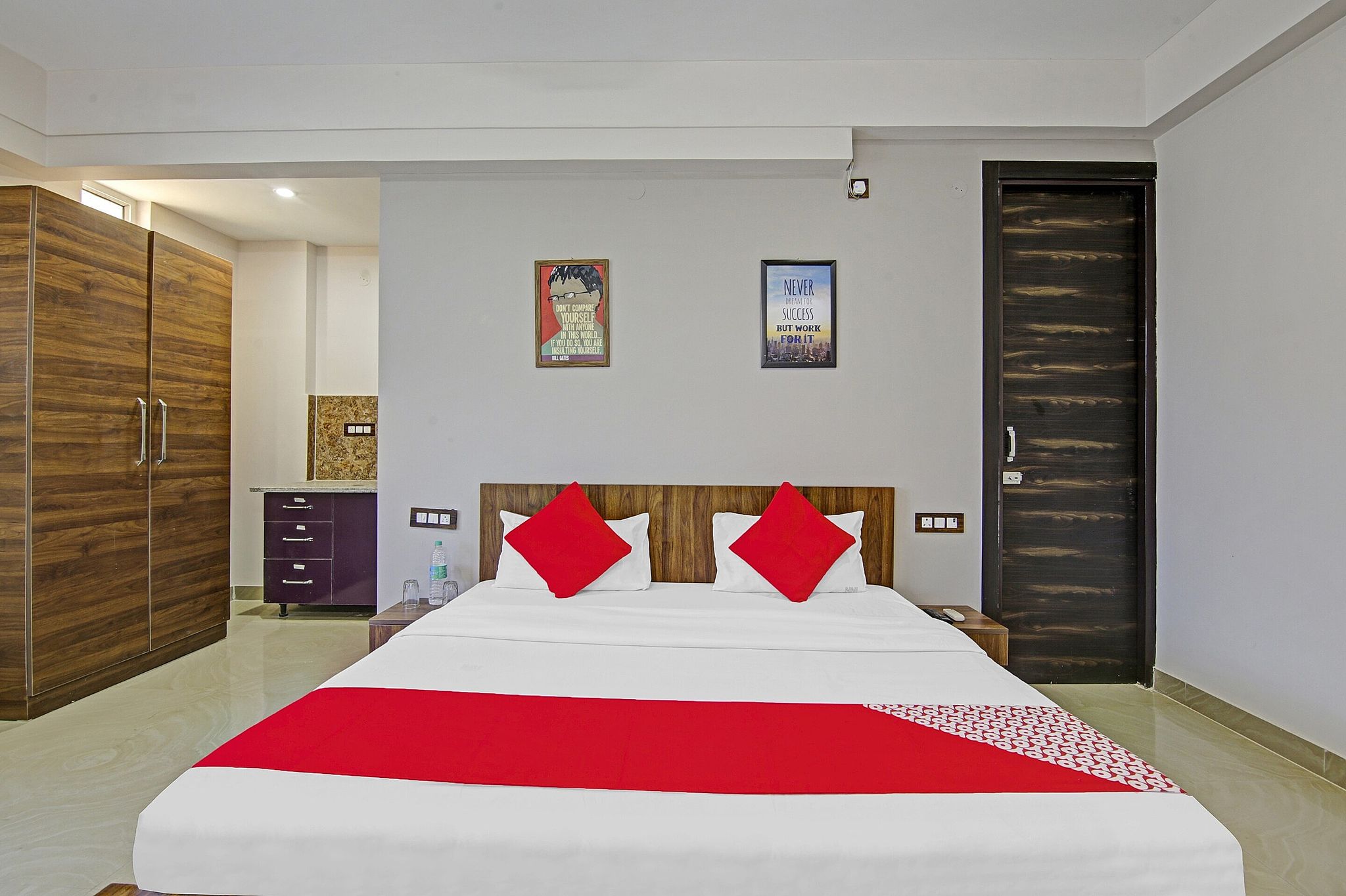 Hotel O The Murti Suite
