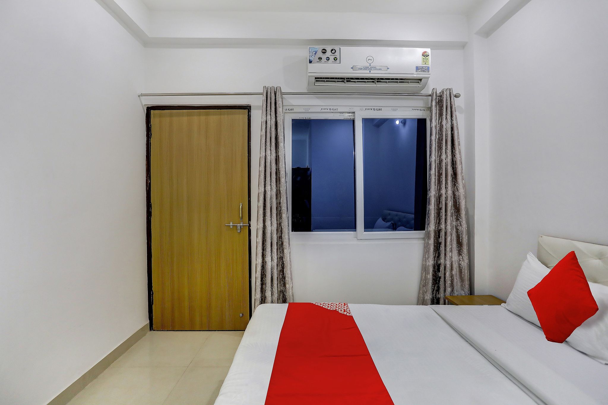 Super Hotel O BLW Kakarmatta Near Banaras Junction Classic 15