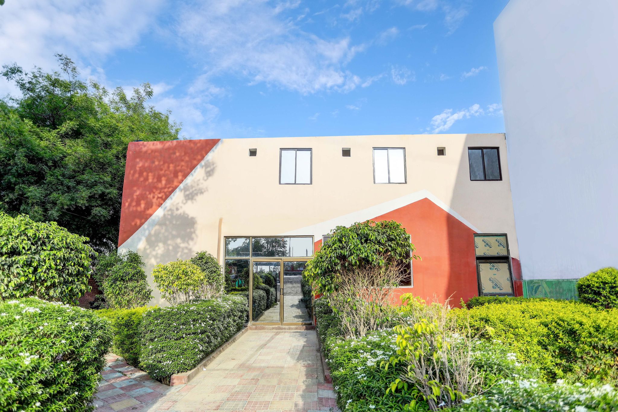 Hotel O BABA Hotel & Restaurant