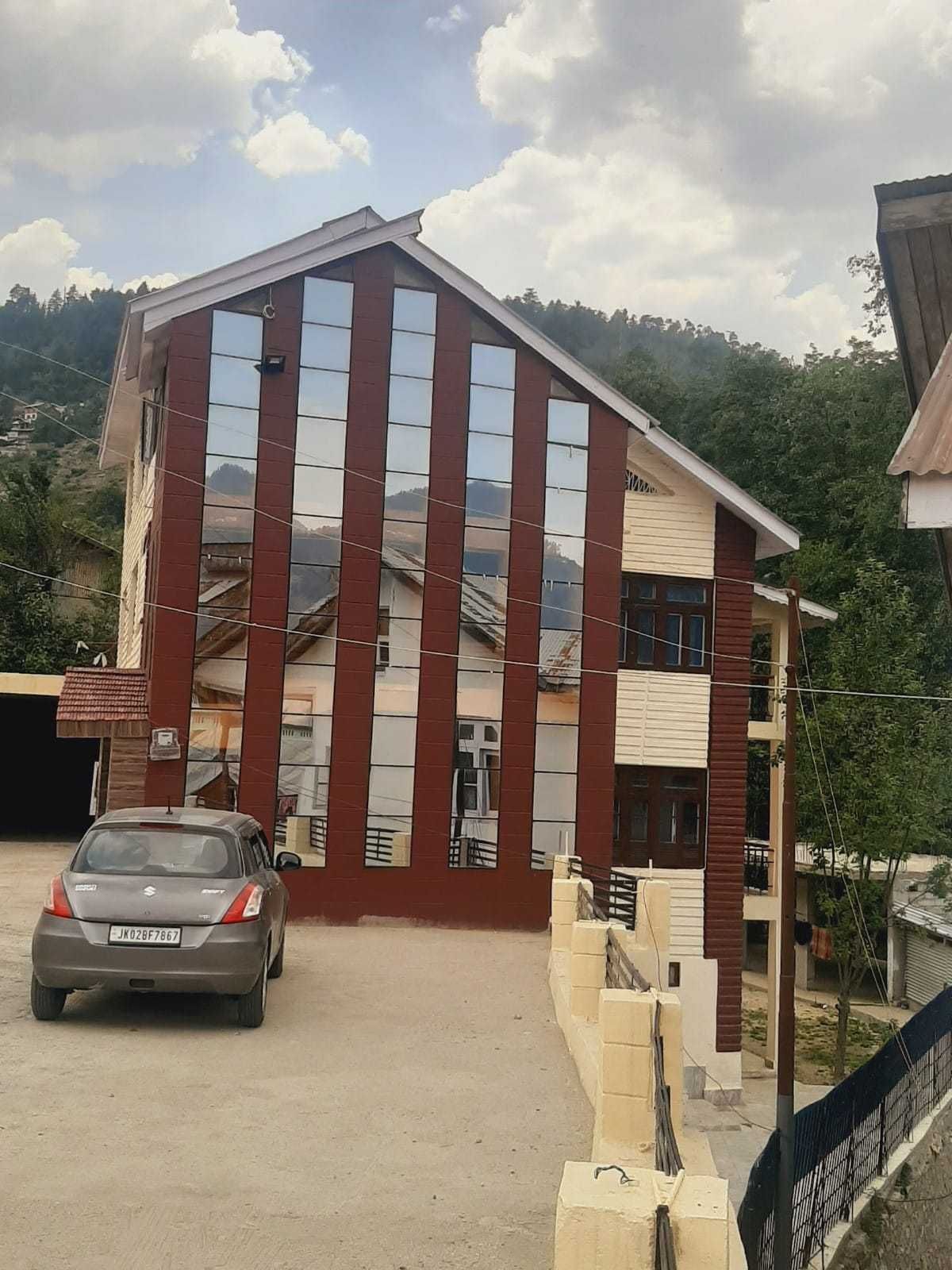 Hotel O River View Home