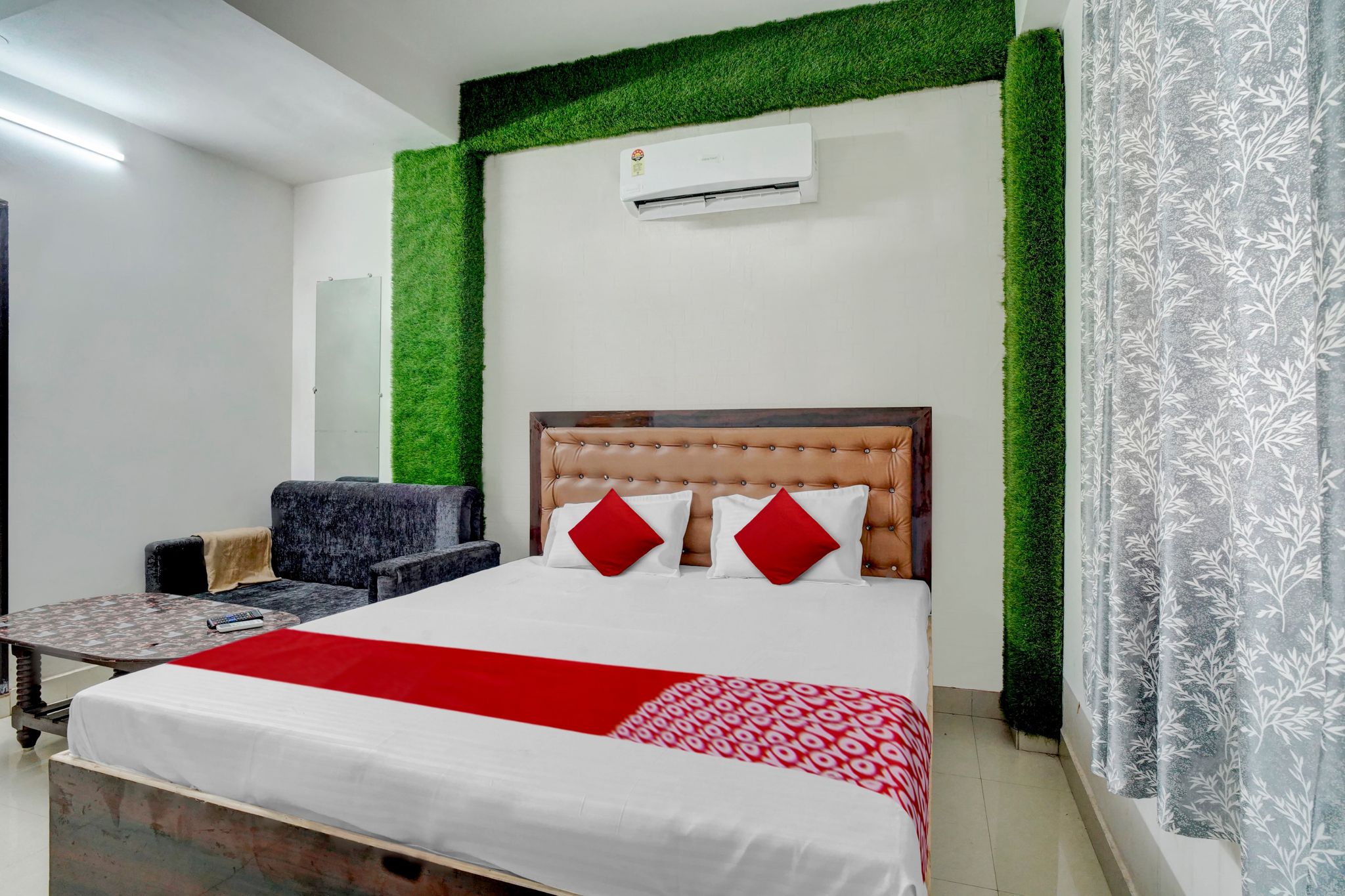 Hotel O Youth Hotel & Banquet Hall Suite