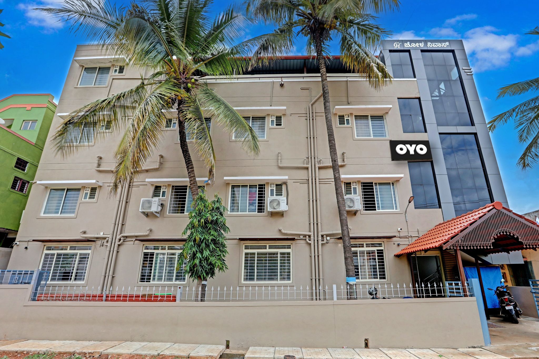 OYO Flagship Srk Palace
