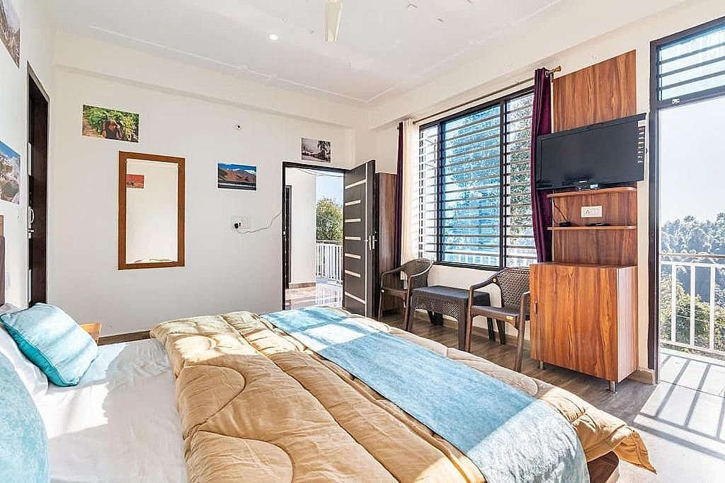 Double Room with Mountain View