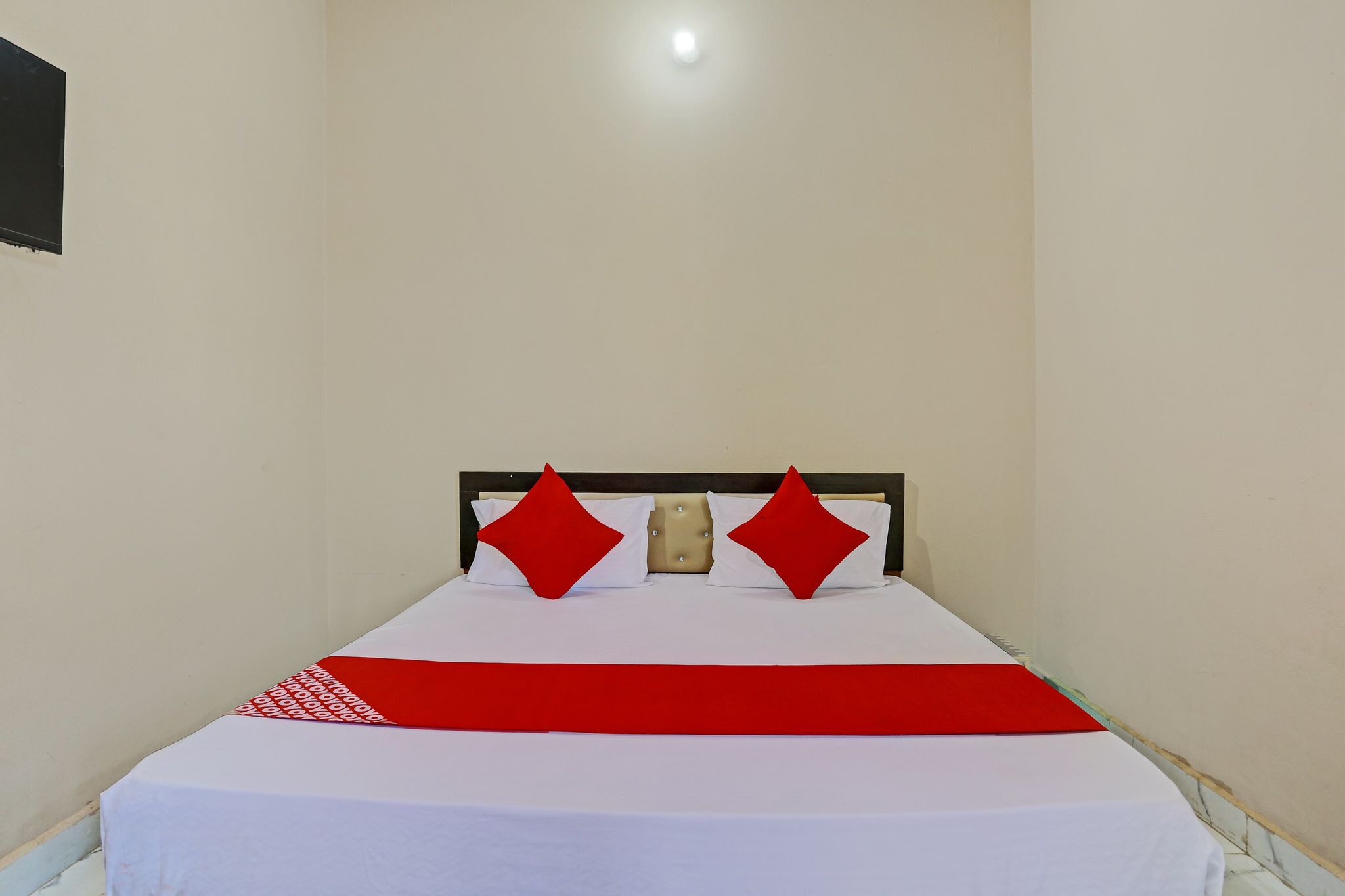 Hotel O KMPS Place Classic 11