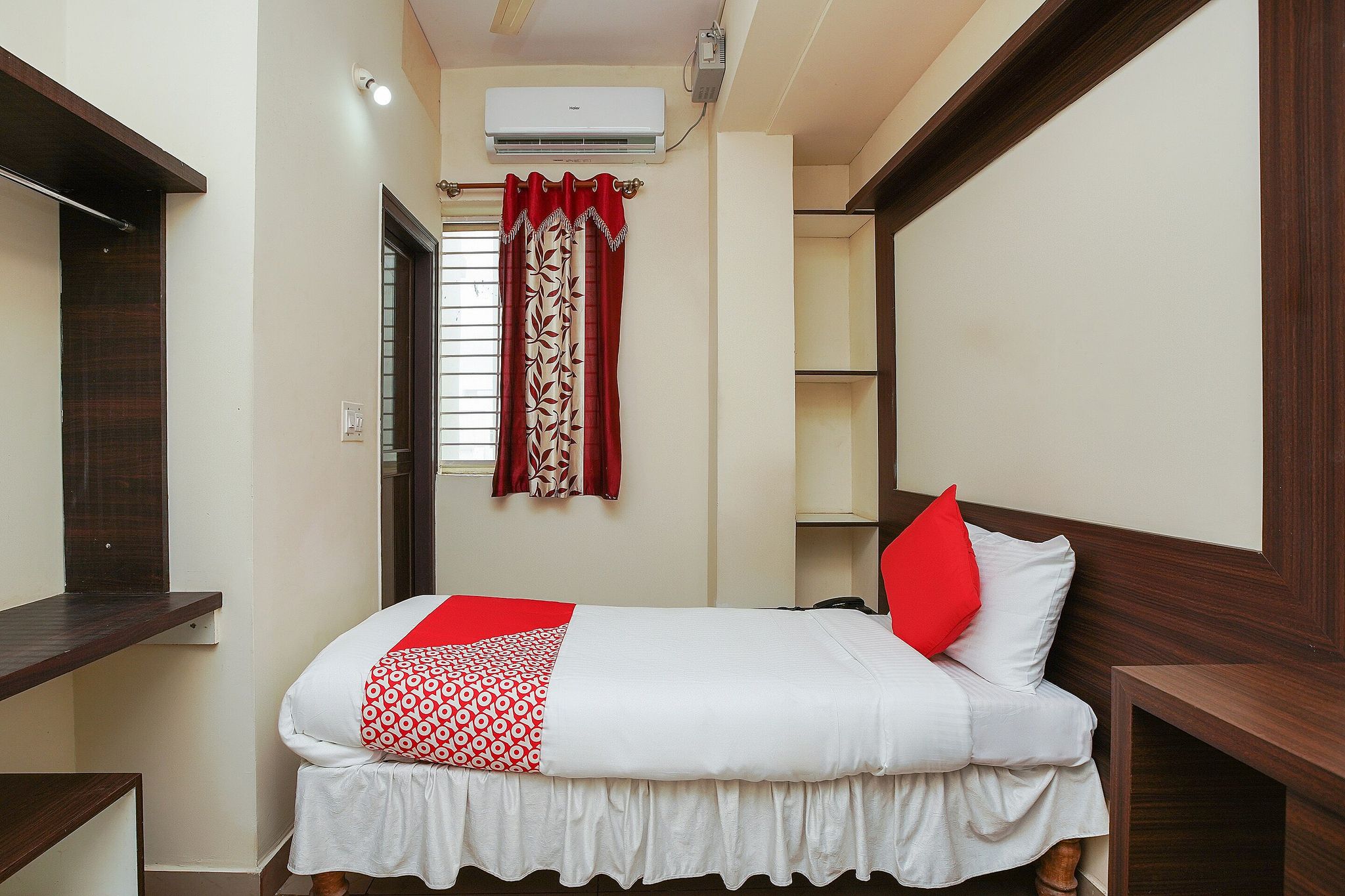 J.B. Paradise Classic 4