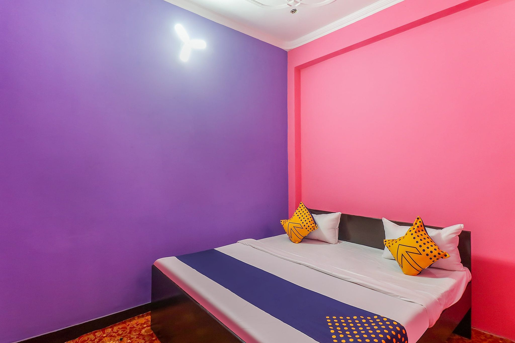 Hotel O by OYO Rajdhani Hotel Classic 8