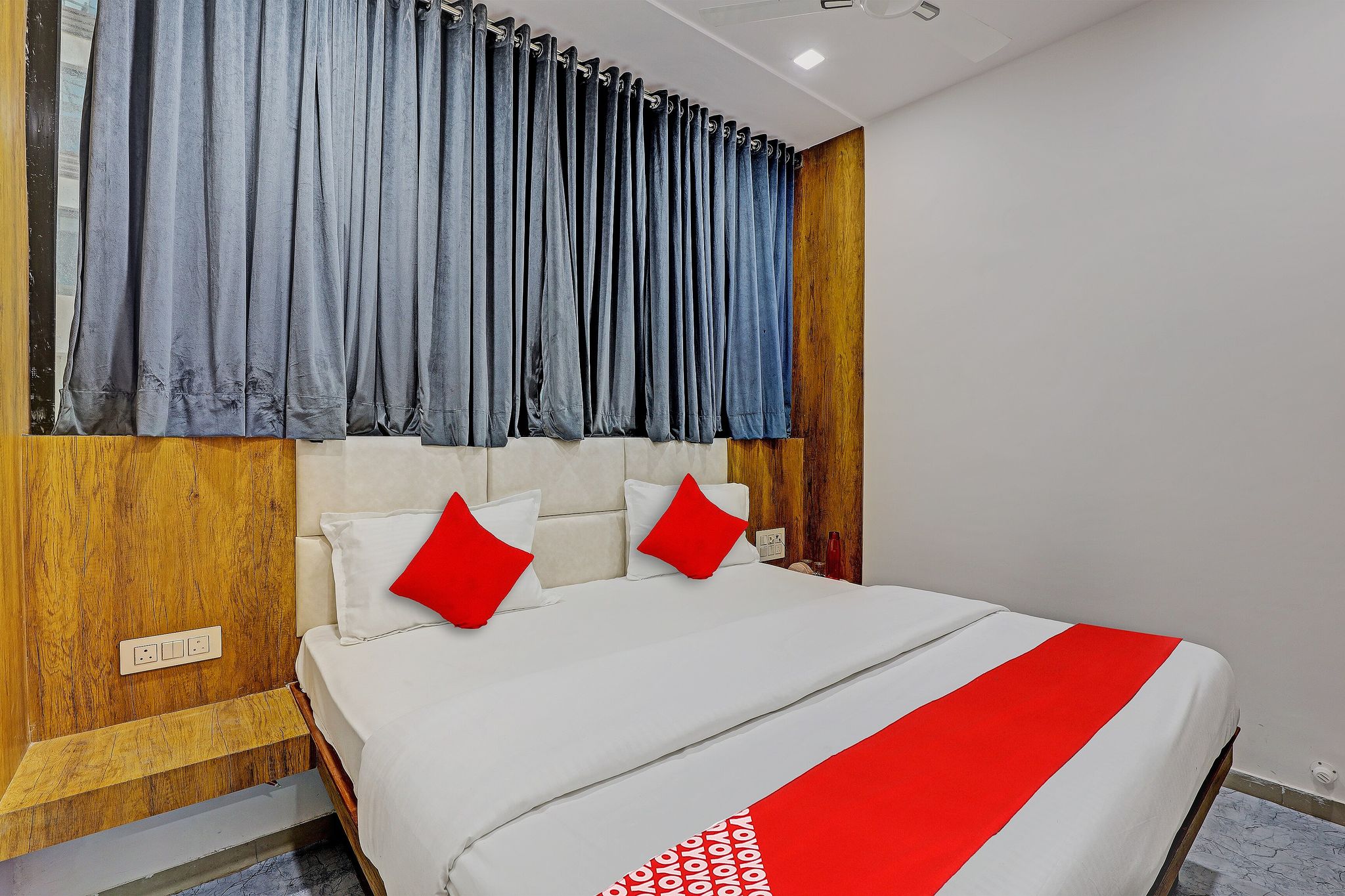 Super Collection O Adajan Formerly Hotel Western Inn Classic 7