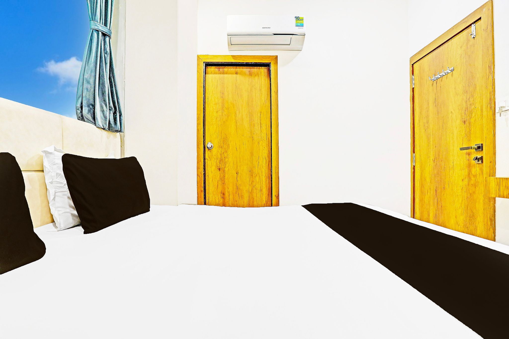 Super Collection O Adajan Formerly Hotel Western Inn Classic 26