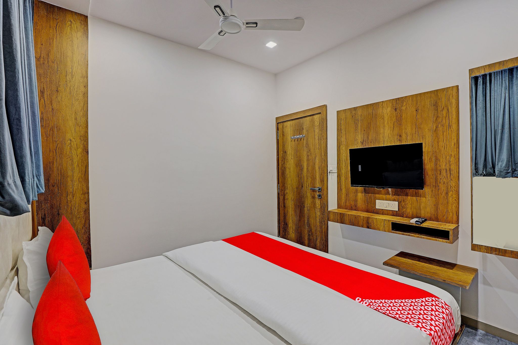 Super Collection O Adajan Formerly Hotel Western Inn Classic 12