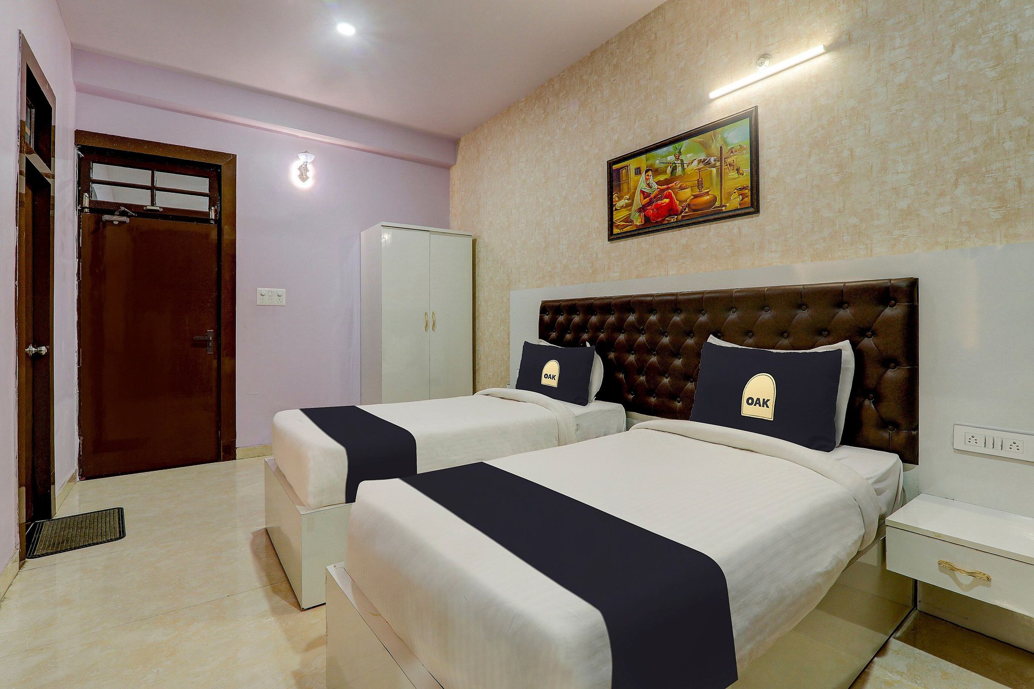 Townhouse OAK Hotel Aradhna Inn Unit By Blue Moon Hotel Classic 13