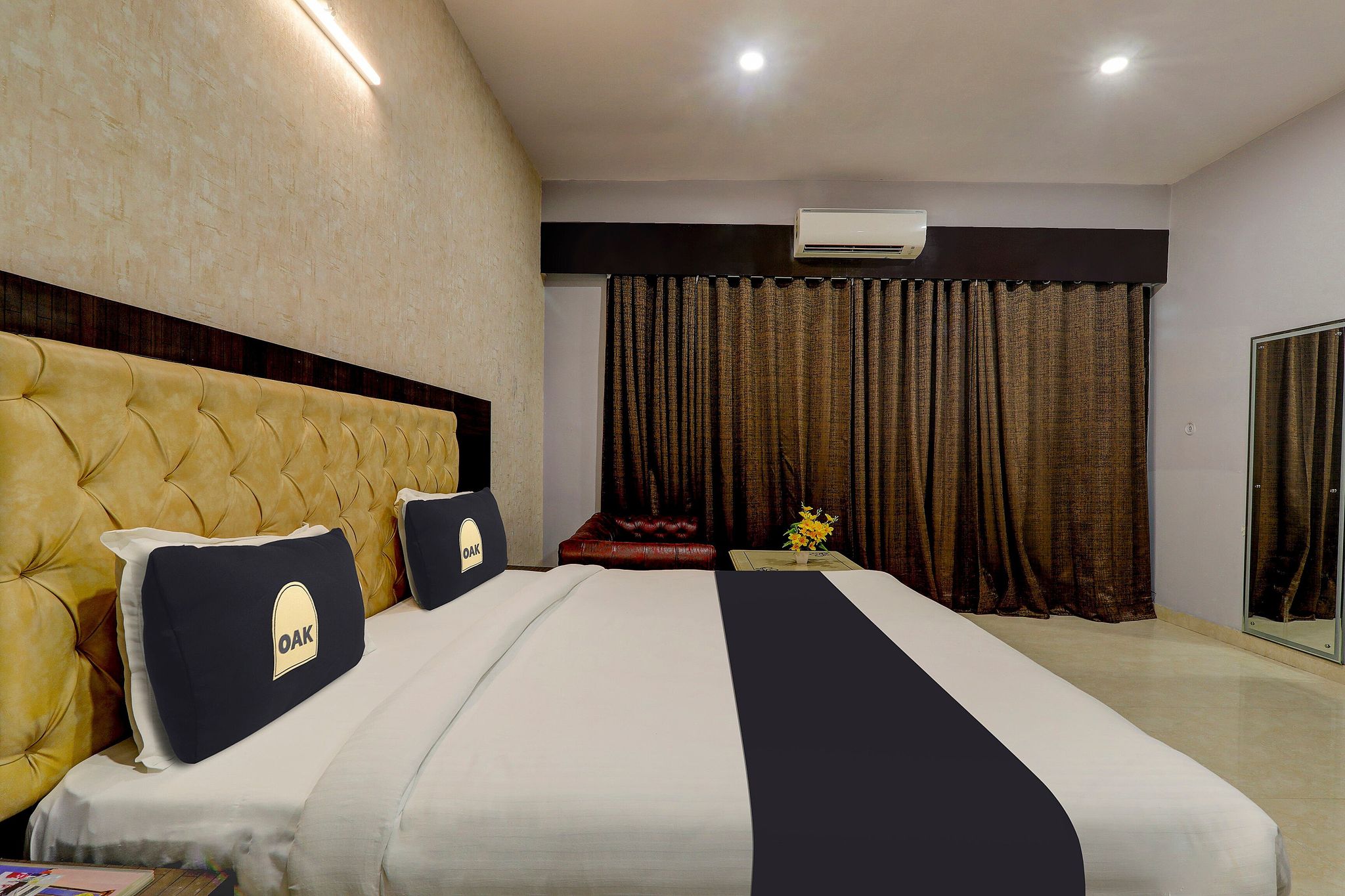 Townhouse OAK Hotel Aradhna Inn Unit By Blue Moon Hotel Classic 8