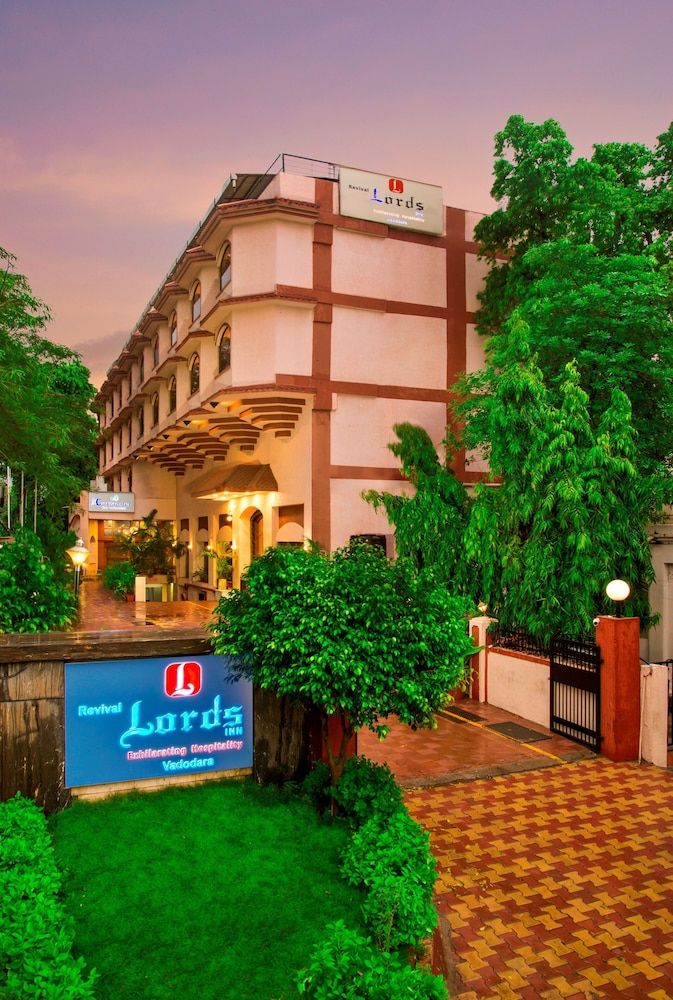  Lords Inn Vadodara