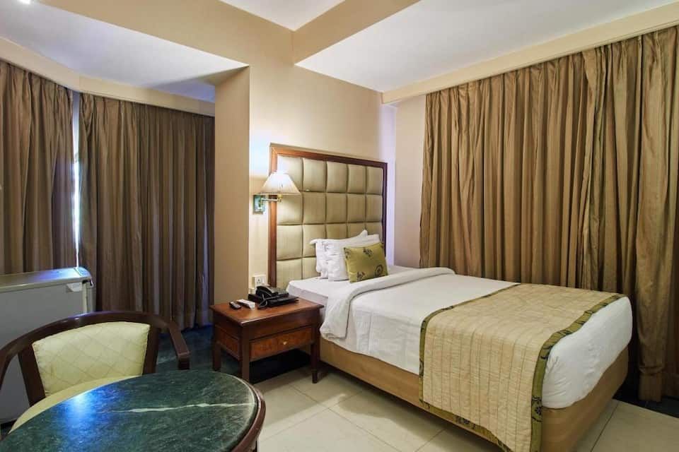 Lords Inn Vadodara Standard Single Room 8