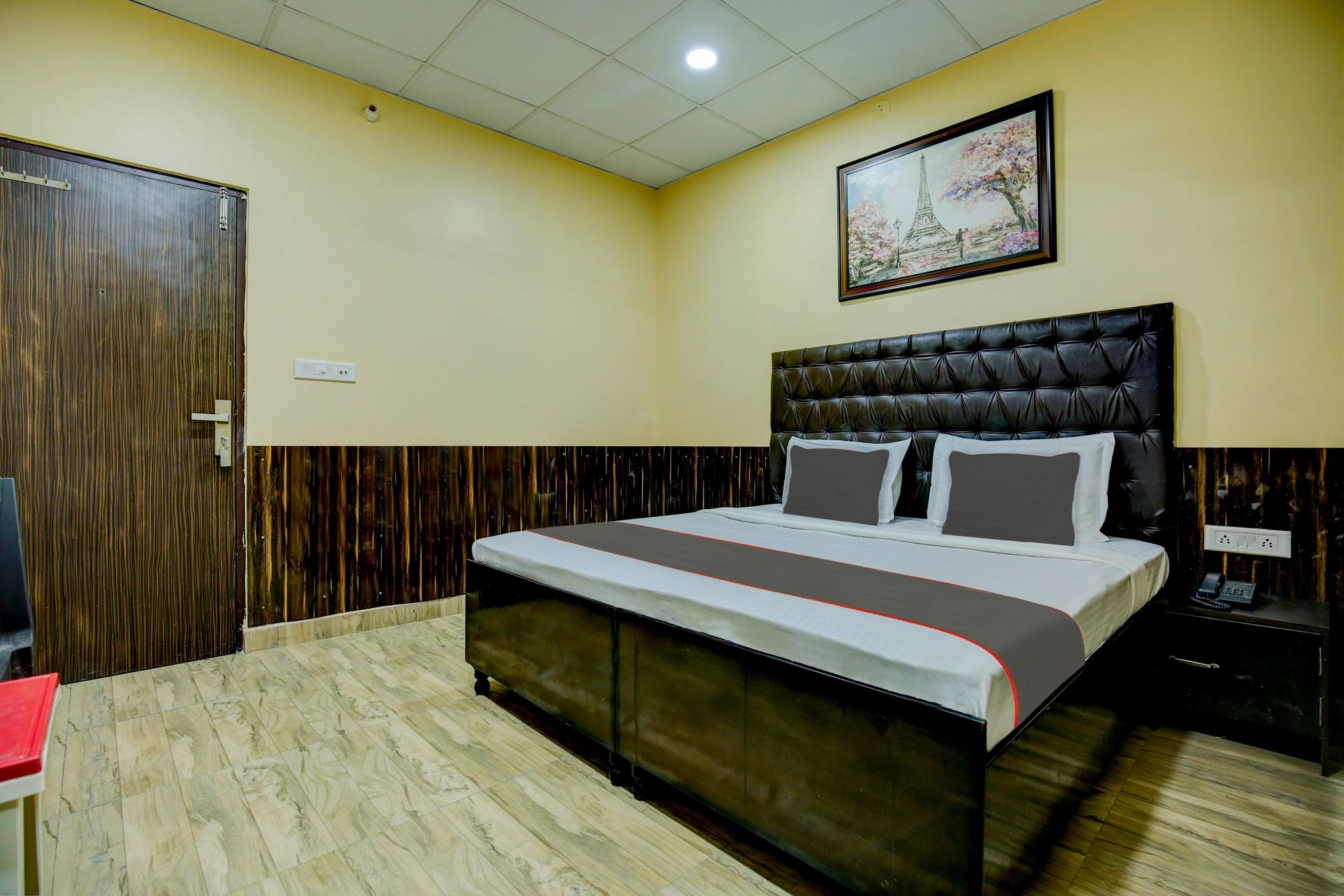 Super Collection O Burlton Park Jalandhar Formerly Hotel R1 Inn Classic